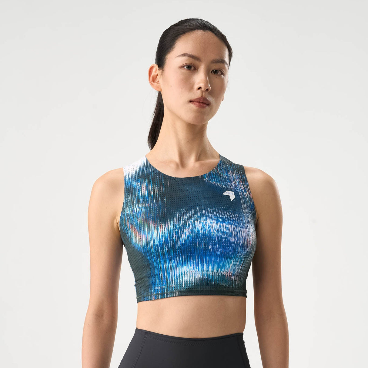 NEDAO 2026 WOMEN'S QIFLOW RUNNING CROP TOP V2.0 - VORTEX