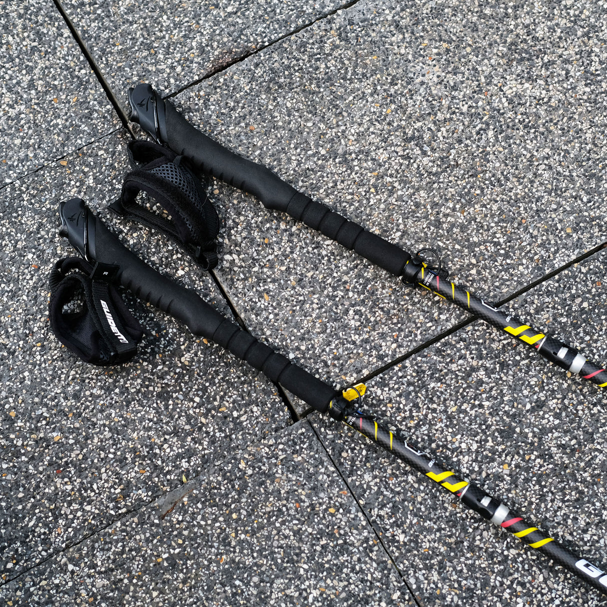 สินค้าปล่อยเช่า_ไม้เทรคกิ้งโพล Guidetti Pole Platinum Neo Trekking Pole (Perf Black/Yellow, 120)