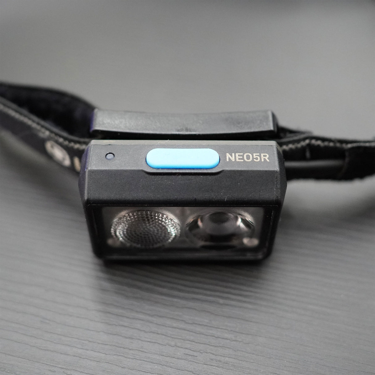 สินค้าปล่อยเช่า_ไฟฉาย Ledlenser NEO5R 600 Lumens Headlamp สี Black/Blue