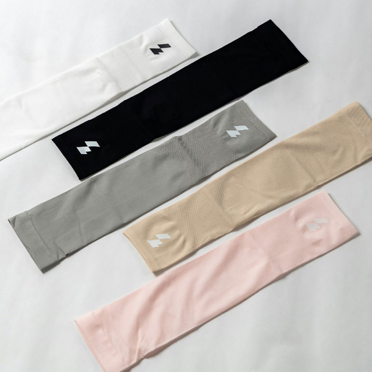 MOTIVE ARM SLEEVES AEROSKIN COLLECTION