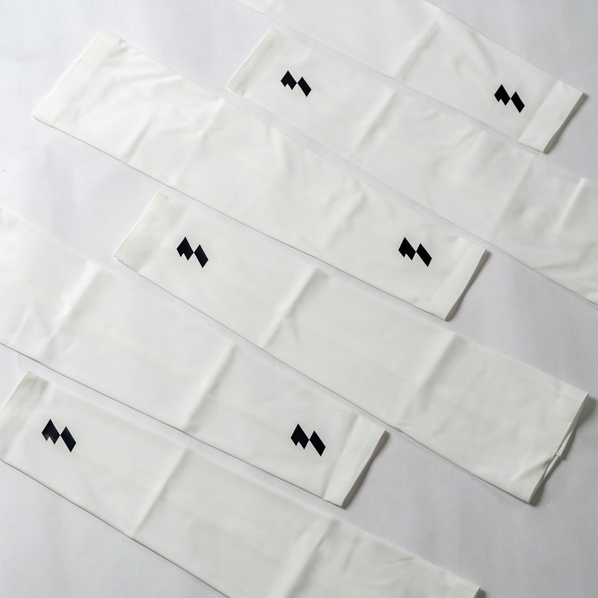 MOTIVE ARM SLEEVES AEROSKIN COOL SILK SERIES