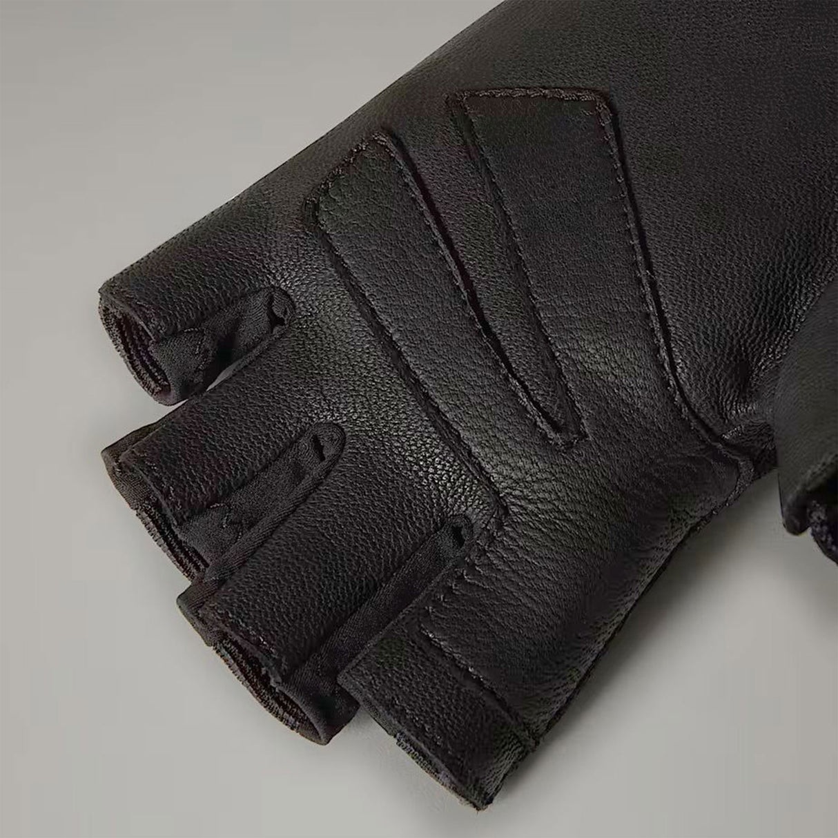 THE NORTH FACE AMP FINGERLESS GLOVE