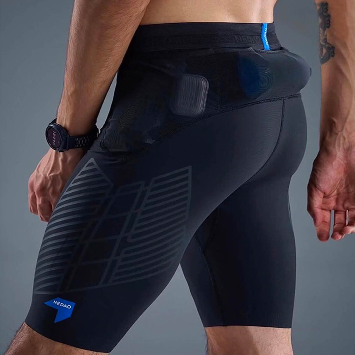 NEDAO MEN'S POWERCORE COMPRESSION HALF TIGHTS