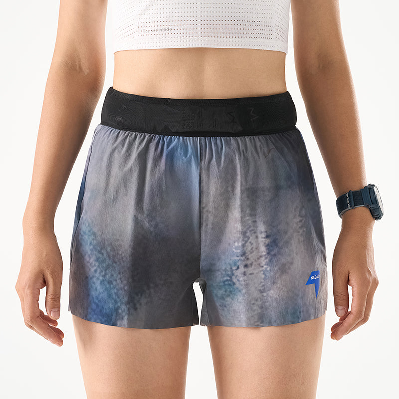 NEDAO 2026 WOMEN'S POWERPOUCH LITE RUNNING SHORTS - VORTEX
