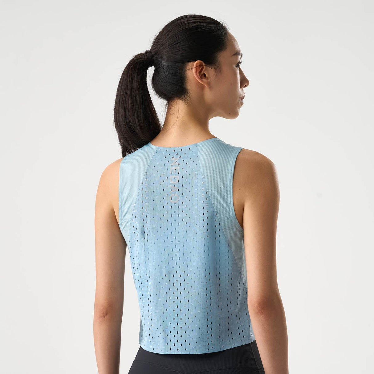 NEDAO 2026 WOMEN'S QIFLOW DUALFLOW CROP TANK