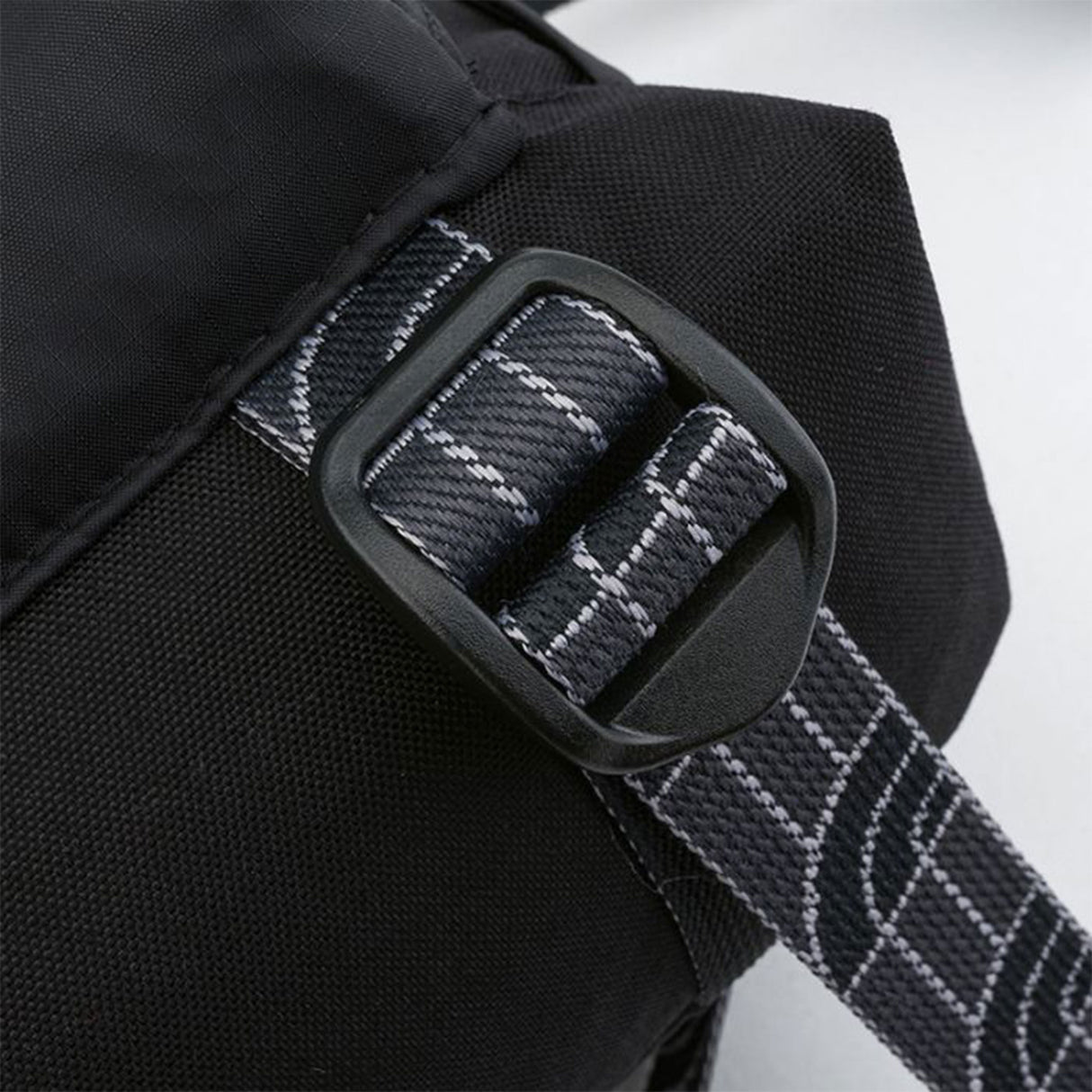 THE NORTH FACE CITY SHOULDER BAG - AP